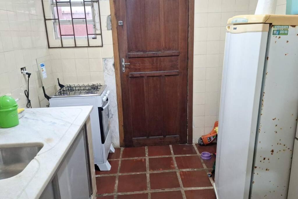 Quarto Para Quatro Pessoas A Duas Quadras Da Praia - Balneario Saint Etienne - Matinhos Εξωτερικό φωτογραφία