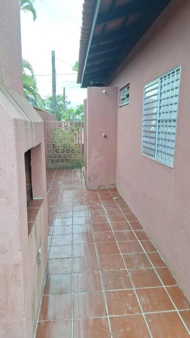 Quarto Para Quatro Pessoas A Duas Quadras Da Praia - Balneario Saint Etienne - Matinhos Εξωτερικό φωτογραφία